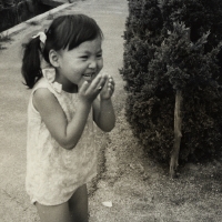 ハピネスハート　婚活カウンセラー齊藤の幼稚園の頃　おもちゃ指輪などでおしゃれをしていました。